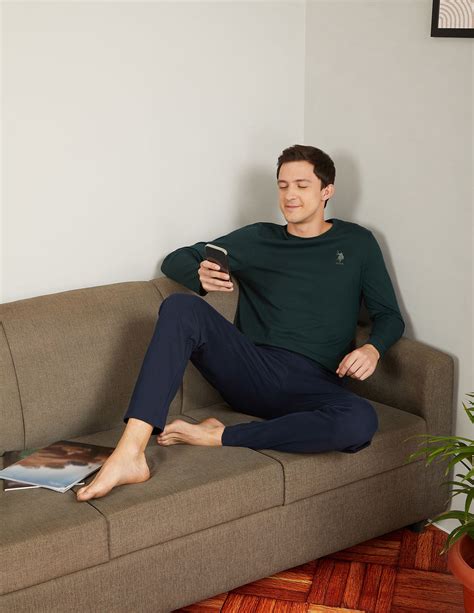 Buy Men Crew Neck Solid I693 Lounge T-Shirt - Pack Of 1 Green|U.S. Polo ...