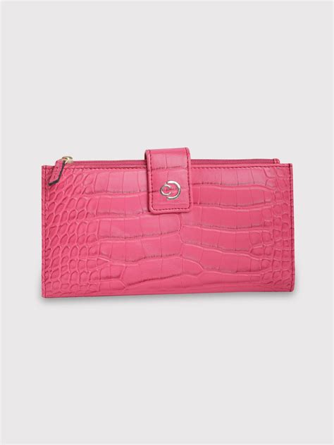 Buy Caprese Luna Medium Fuchsia Bifold Wallet @ Rs.449 | Caprese Bags