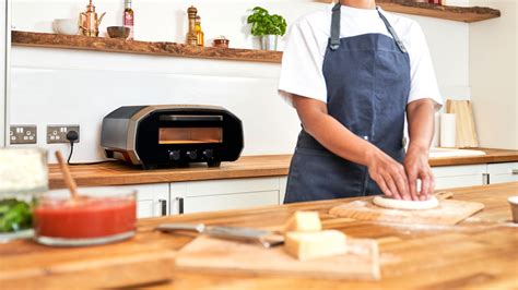 Amazon.com: Ooni Volt 2 Electric Indoor Pizza Oven - Versatile Countertop Electric Toaster Oven, Coo