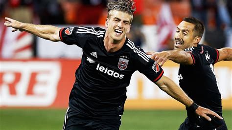 GOAL: Conor Doyle unleashes a rocket to put DC ahead | Chicago Fire vs ...