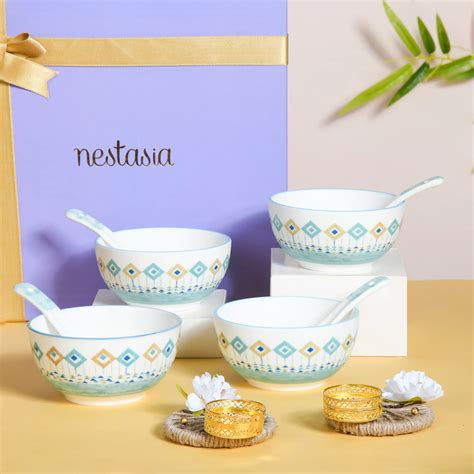 Timeless Tableware & Tealights Gift Set of 11 Online - Premium Gift ...