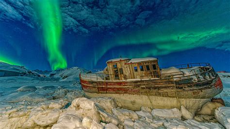 Download Aurora Borealis Tasiilaq Greenland Wallpaper | Wallpapers.com