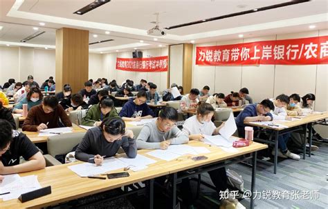 2023年扬州最新平均工资标准,扬州人均平均工资数据分析