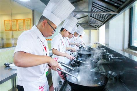 新东方烹饪学校学费表-课程价格一览表_长沙新东方烹饪学校