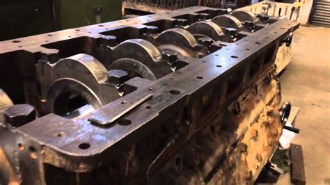 Line Bore Engine Block 的图像结果