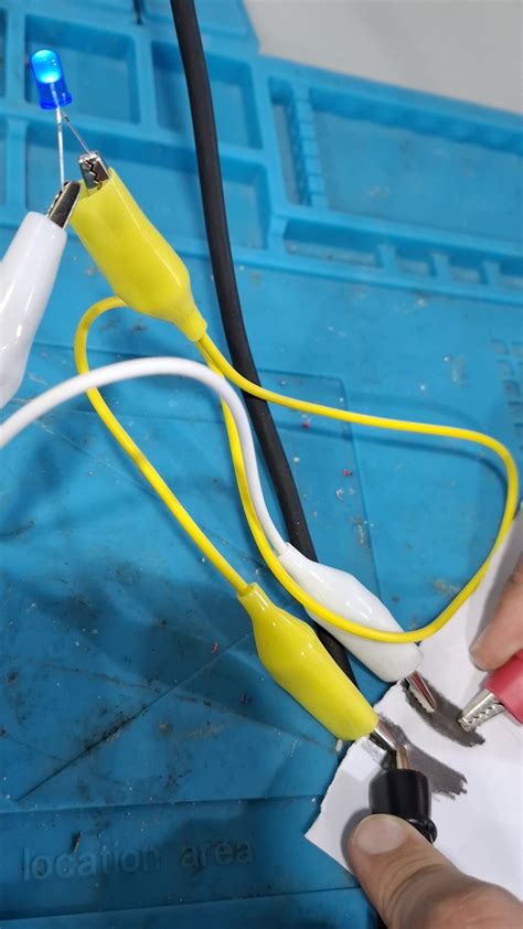 Graphite LED Circuit 的图像结果