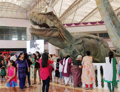 Omaxe Connaught Place | Malls in Greater Noida