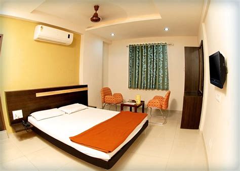 HOTEL RAHI (Vadodara, Gujarat) - Hotel Reviews, Photos, Rate Comparison ...