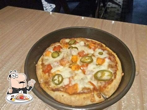 Menu at Sam's Pizza, Mumbai, 8