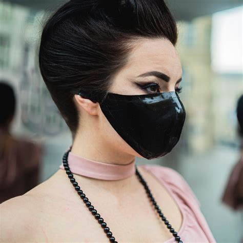 Simple Face Mask Pattern 的图像结果