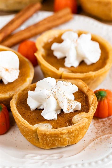 Easiest Mini Pumpkin Pies EVER - Crazy for Crust