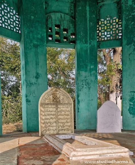 TOMB OF THE MUNSHI,MOHAMMED ABDUL KARIM. - by Nikhil Jain