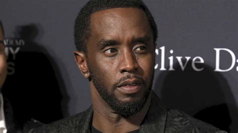 В новом иске к рэперу Diddy утверждается, что он сознался в убийстве ...