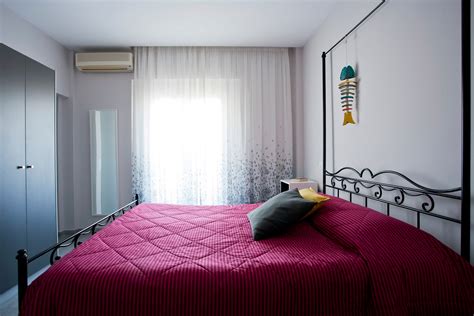 Santorini: Photos of our Hotel Rooms and Apartments in Fira Santorini ...