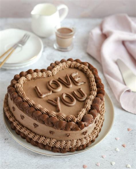 torta od čokolade u obliku srca Archives - Mystic Cakes