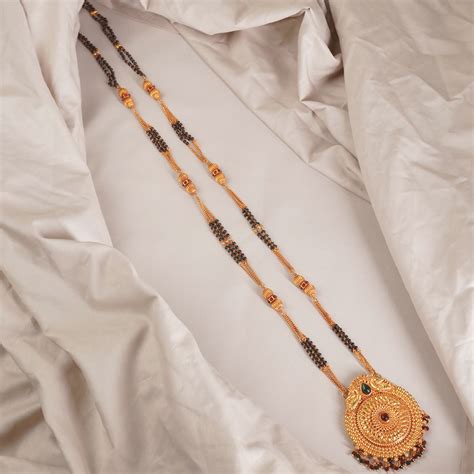 Gheru Mangalstura Designer Peacock Pendant Design – Rishabh Gold