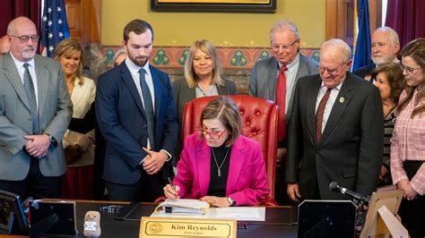 What to know about the AEA, teacher pay bill Kim Reynolds just signed