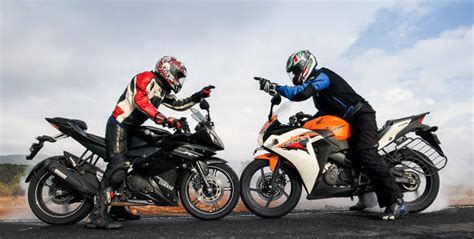 2012 Honda CBR150R vs Yamaha R15 v2.0 - Overdrive