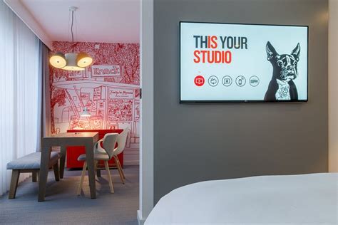 RADISSON RED BRUSSELS (Belgium) - Hotel Reviews, Photos, Rate ...