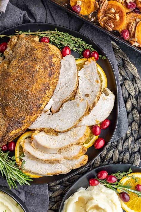 The Best Way to Cook Turkey Breast for Thanksgiving Dinner - Home. Made ...