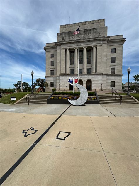Exploring Texarkana And Its Unique Post Office Courthouse - UponArriving