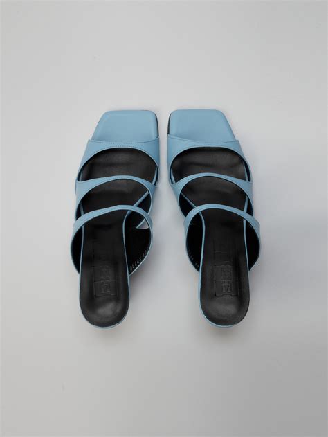 Yekkow Shoes 的图像结果