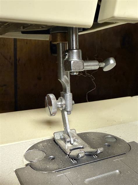 Image result for Singer Merritt 4552 Sewing Machine