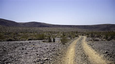 Download wallpaper 3840x2160 road, desert, bushes, hills 4k uhd 16:9 hd ...