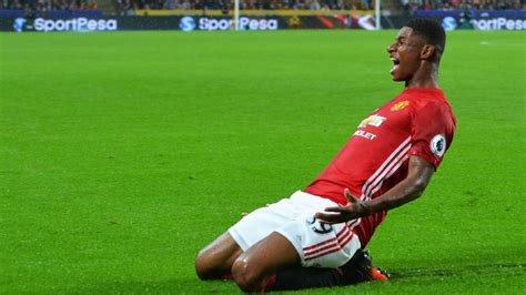 Gareth Southgate happy to have Marcus Rashford in England U21s while he ...