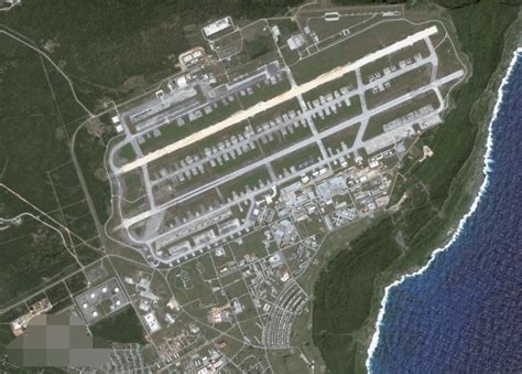 美国新型战略轰炸机刚刚进驻关岛，就远航台海，到底想干什么？__凤凰网