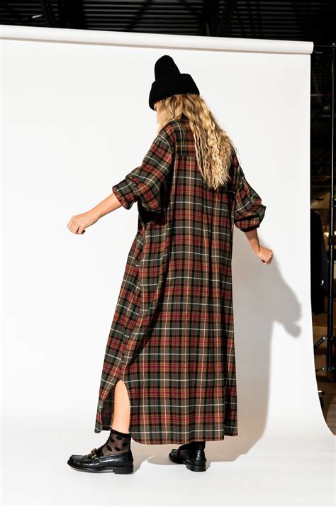 Grunge Goddess Flannel in Edgy Plaid in 2025 | Shirt dress style, Plaid ...