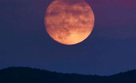 5 Dreamy Destinations In India For Moon Gazing