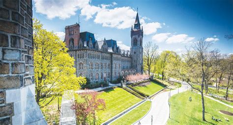 Lehigh University - Requirements + Data | CollegeVine