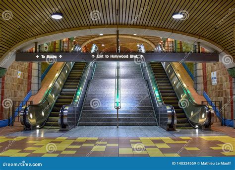 Hollywood Vine Metro Train It’s The Hollywood And Vine Metro