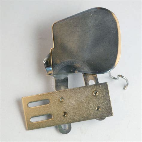 F521 Piping Folder (Single Needle & Overlock Machine) – StitchSpares.Com