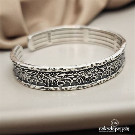 Bangles / Kadas – Page 10 – Nakoda Payals