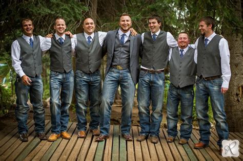 Pin by Ashley Wuebben on Wedding ideas | Groomsmen attire fall wedding ...