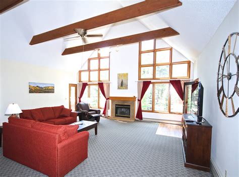 BOULDER BROOK ON FALL RIVER - Updated 2024 Prices & Guest house Reviews ...