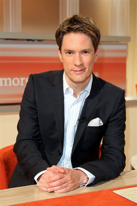 https://bilder.wunschliste.de/epg/6d9/6d982df6611ebec2343645c9c463d74a81d3027f_c.jpg