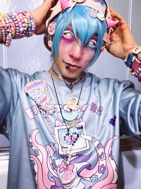 Need that shirt!! | Pastel goth fashion, Pastel goth makeup, Pastel ...