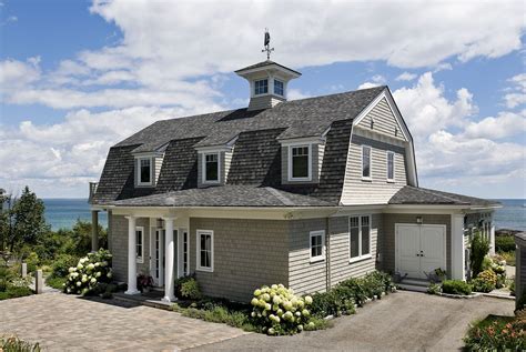 Gambrel Roof Houses: A Complete Guide to Design, History, and Modern ...