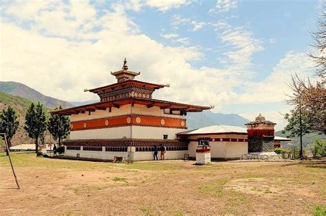 Hiking In Bhutan: 9 Majestic Trails You Ought To Conquer!