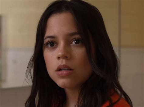 Jenna Ortega, estrela de 'Wandinha', faz declaração bombástica: "Penso ...