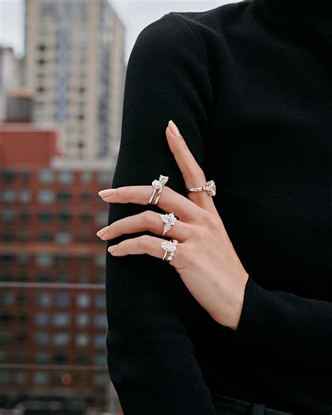 Affordable Engagement Rings: Tips for Budget-Friendly Choices