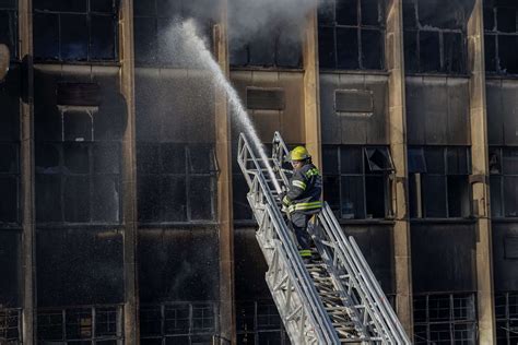 At least 74 dead in Johannesburg building fire, authorities say - ABC News
