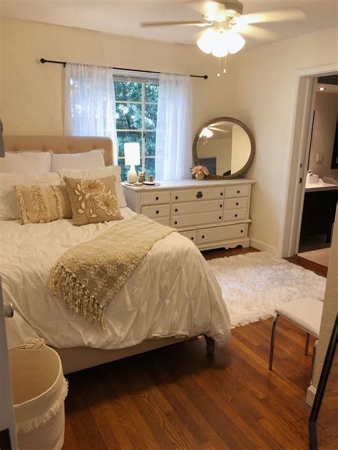 bedroom decorating ideas college apartments