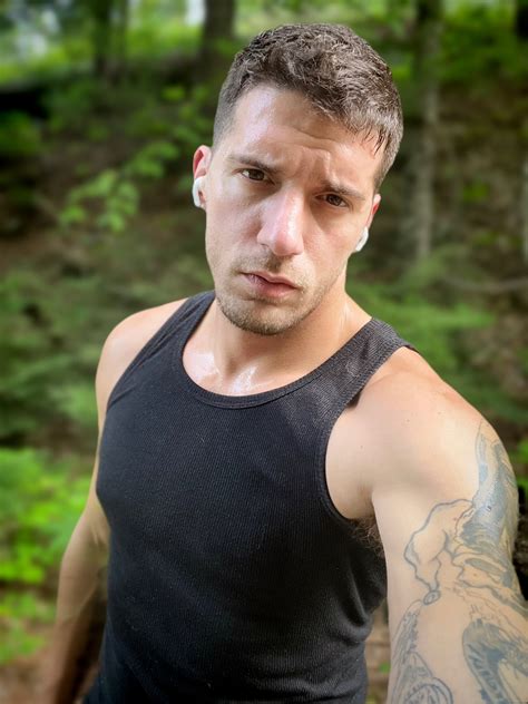 TW Pornstars - Ty Roderick. Twitter. Beautiful day. 🙏🙌. 1:09 PM - 1 Sep 2022