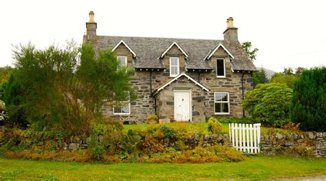 KILTYRIE FARMHOUSE B&B (Killin, Loch Tay) - Lodge Reviews & Photos ...