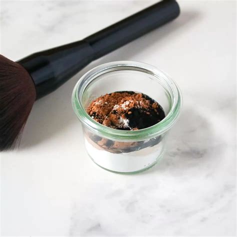 DIY Dry Shampoo Recipe - The Coconut Mama