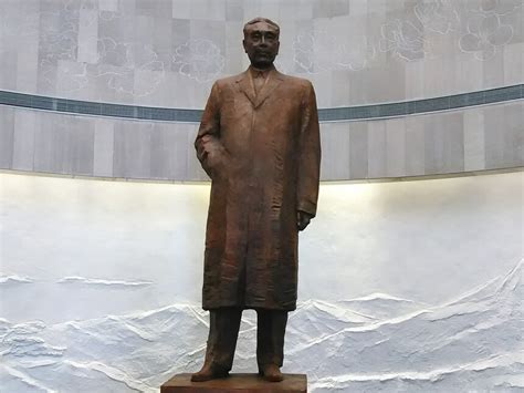 Remembering Zhou Enlai | Meer